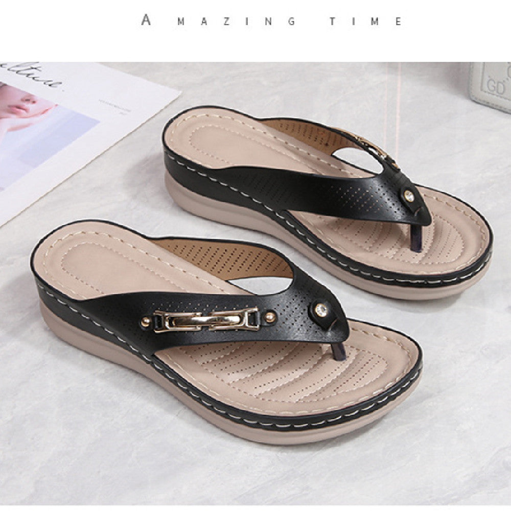 Lucy – Bohemian Sponge Cake Beach Slippers