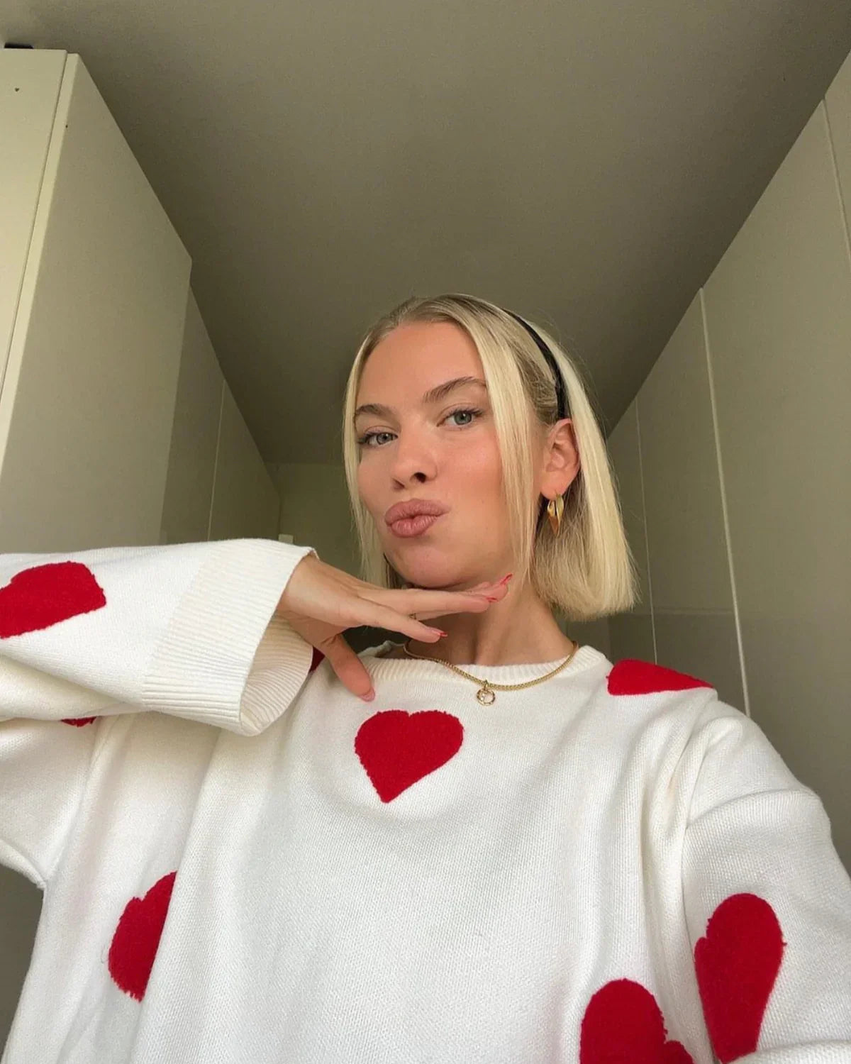 Women's Oversized Heart Print Comfy Sweater – Casual Loungewear Style