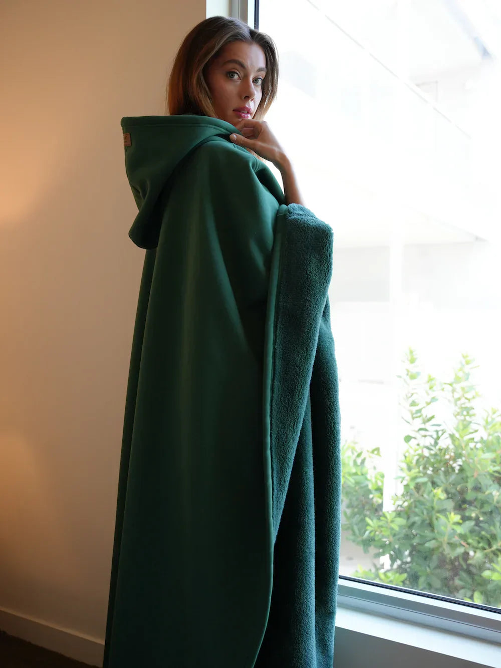 Women's Oversized Relaxed Hoodie Blanket – Ultra-Comfort Loungewear for Home & Leisure