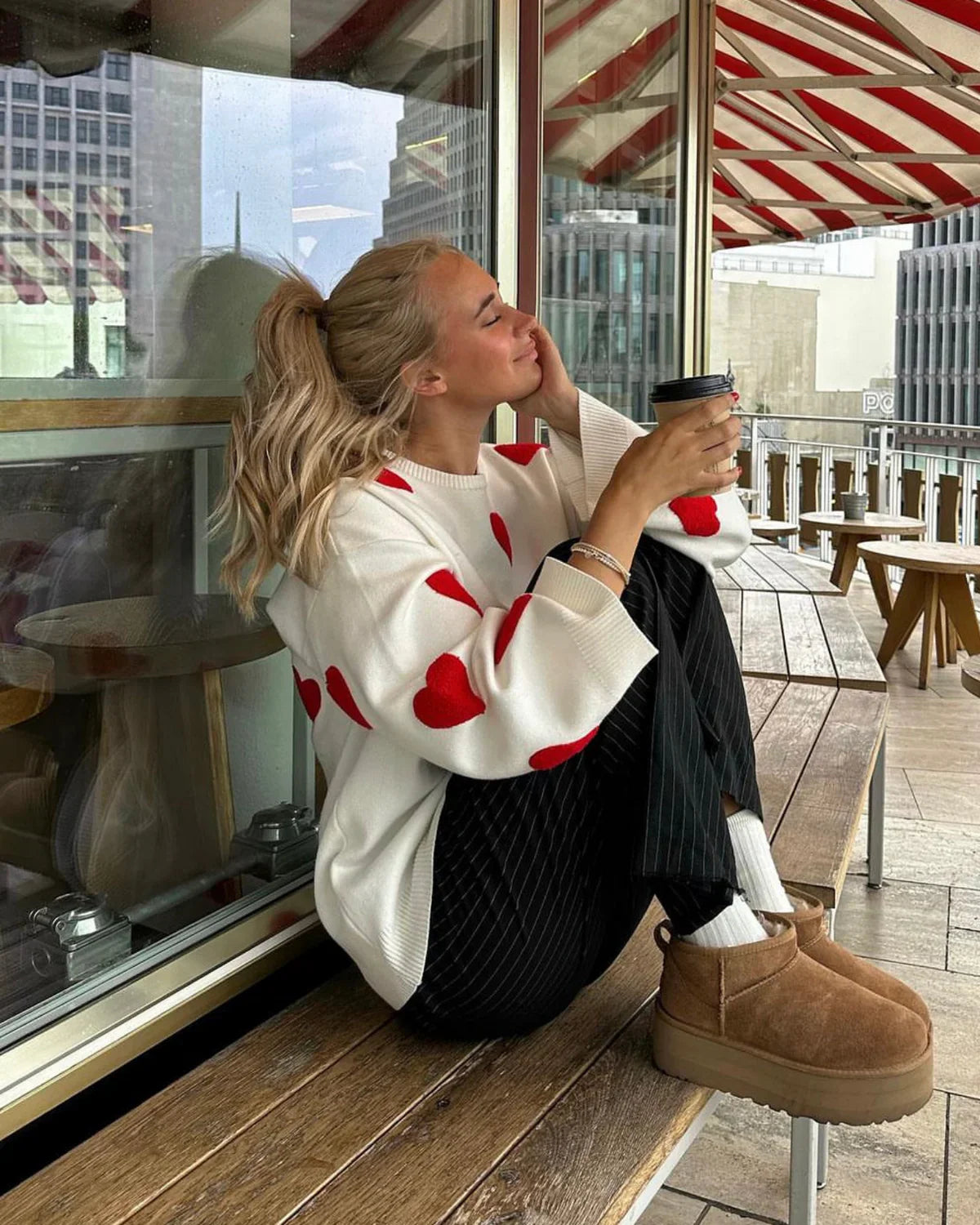 Women's Oversized Heart Print Comfy Sweater – Casual Loungewear Style