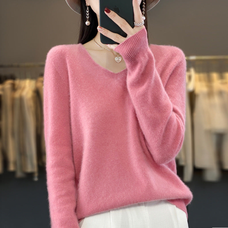 Victoria – Loose-Fitting V-Neck Wool Sweater for Women