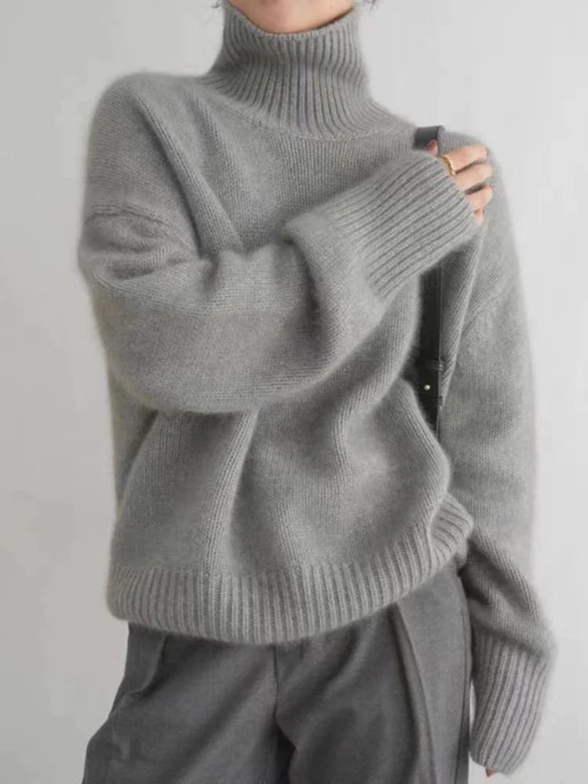Women's Luxury Turtleneck Sweater, Relaxed Fit, Korean Style – Perfect for Fall and Winter