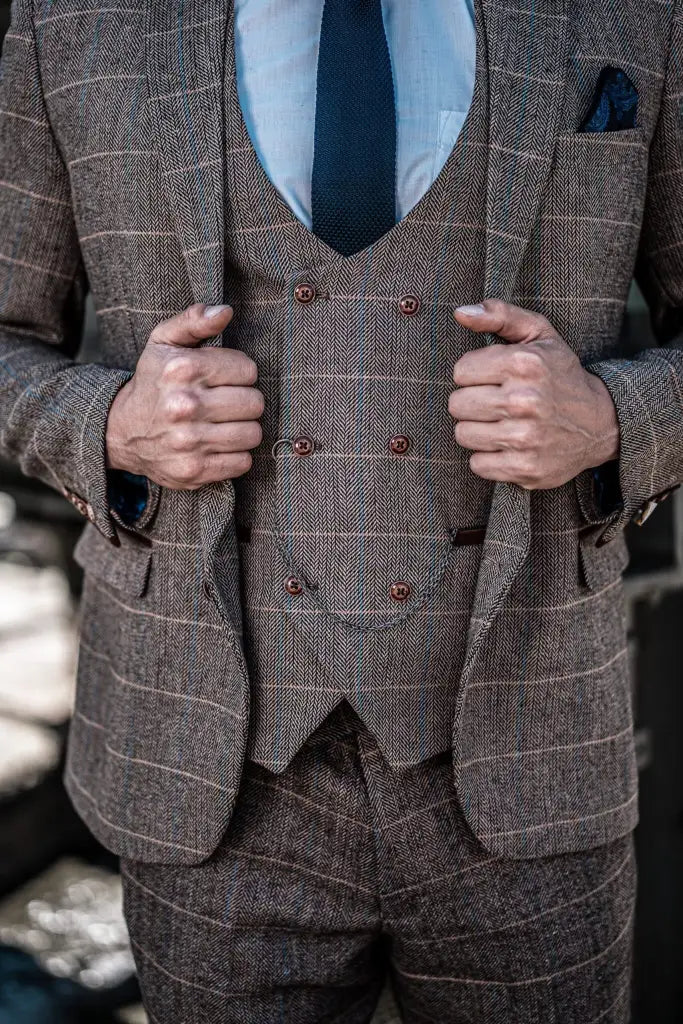 Men's Classic Double Breasted Three-Piece Suit – British Style Formalwear for Weddings and Events