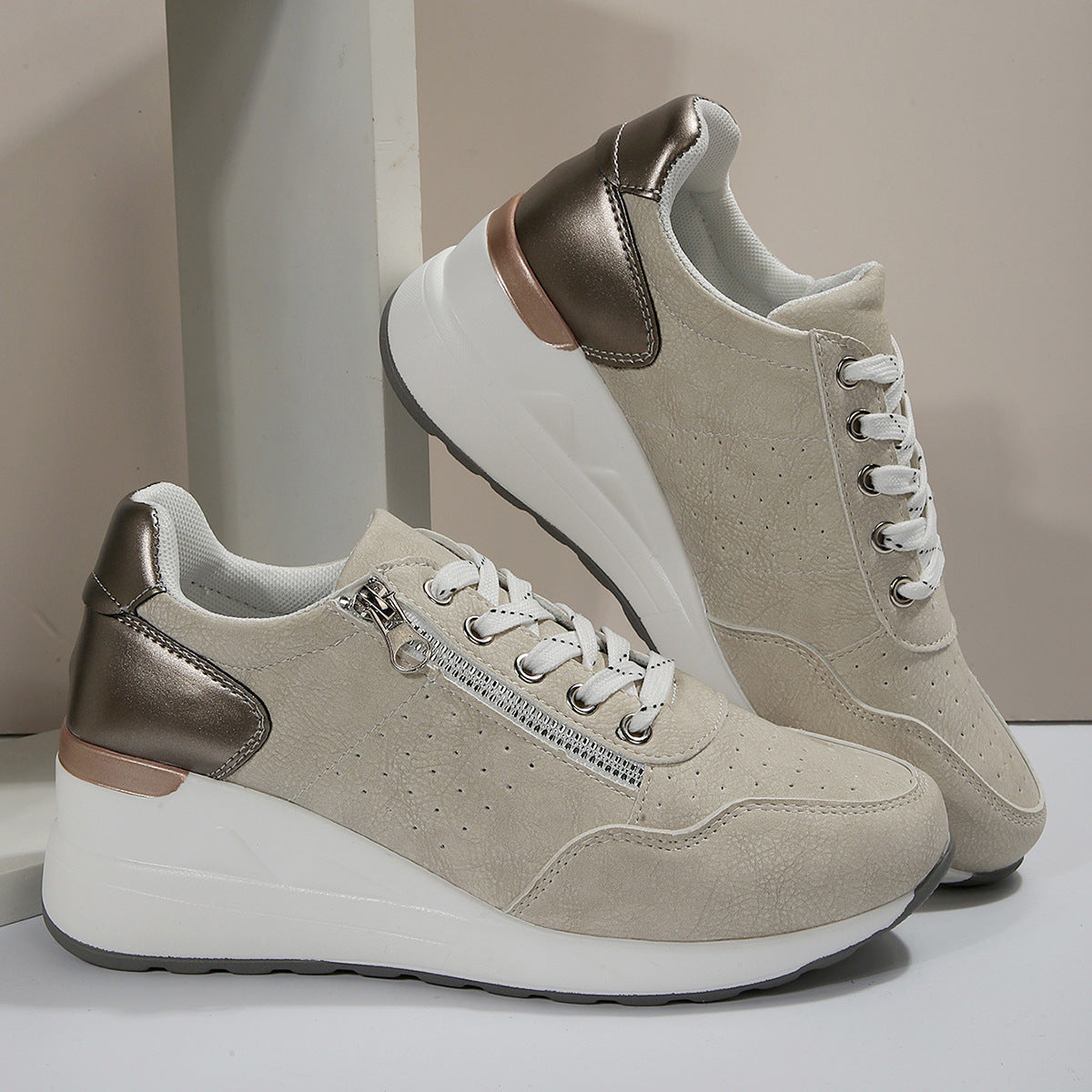 Jade – Cozy Lace-up Sneakers for Women