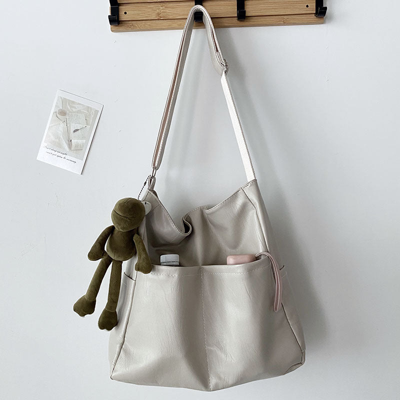 Imogen – Large Capacity Soft Vegan Leather Bucket Bag