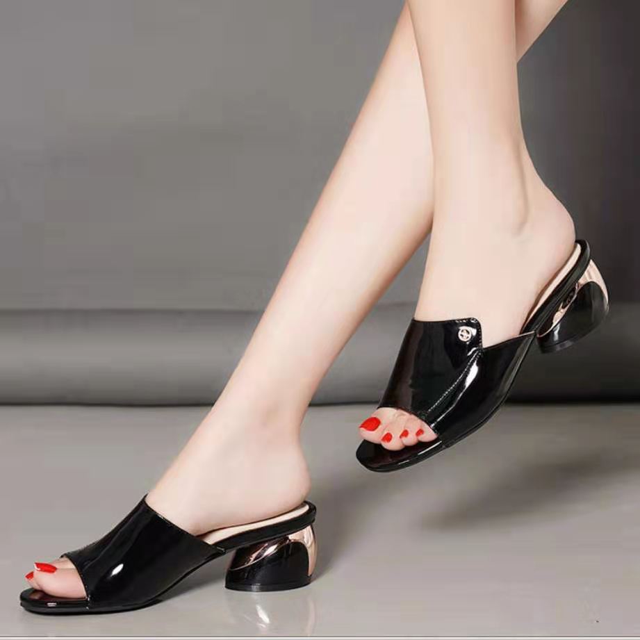 Lynda – Trendy Casual Half Slippers