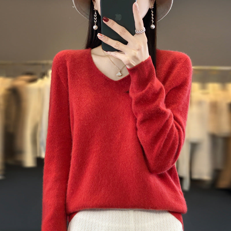 Victoria – Loose-Fitting V-Neck Wool Sweater for Women