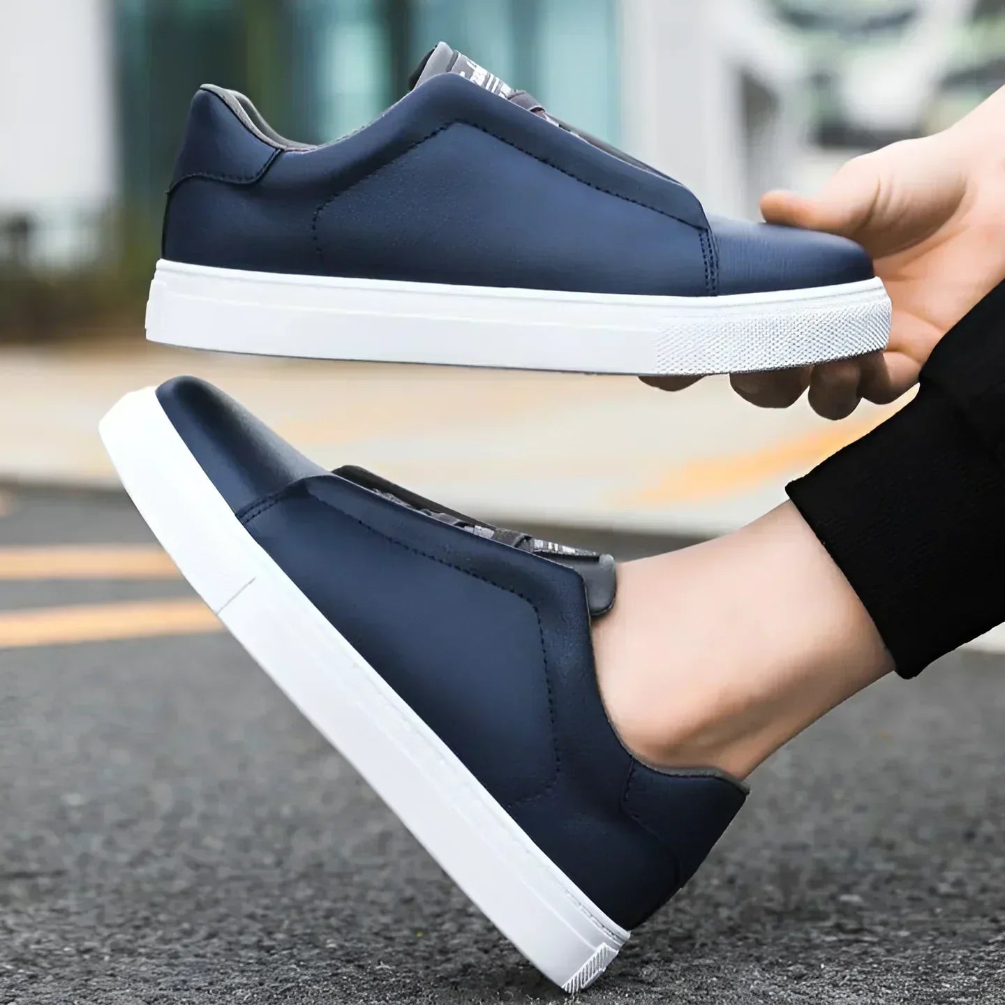 Men's Classic Style Comfortable Sneakers for Everyday and Formal Wear