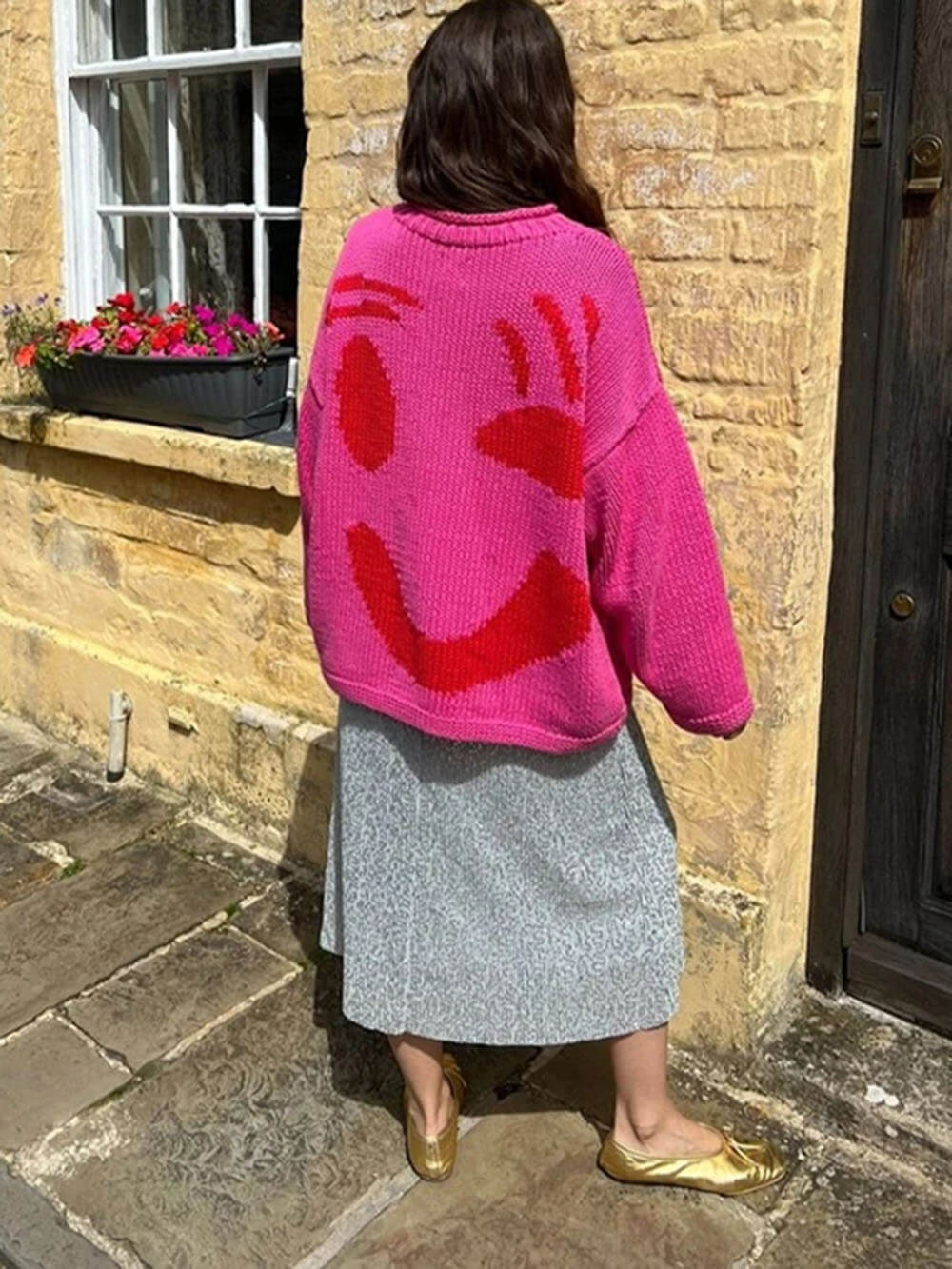 Women's Playful Face Knit Sweater – Relaxed Fit Artistic Jumper for Casual Comfort
