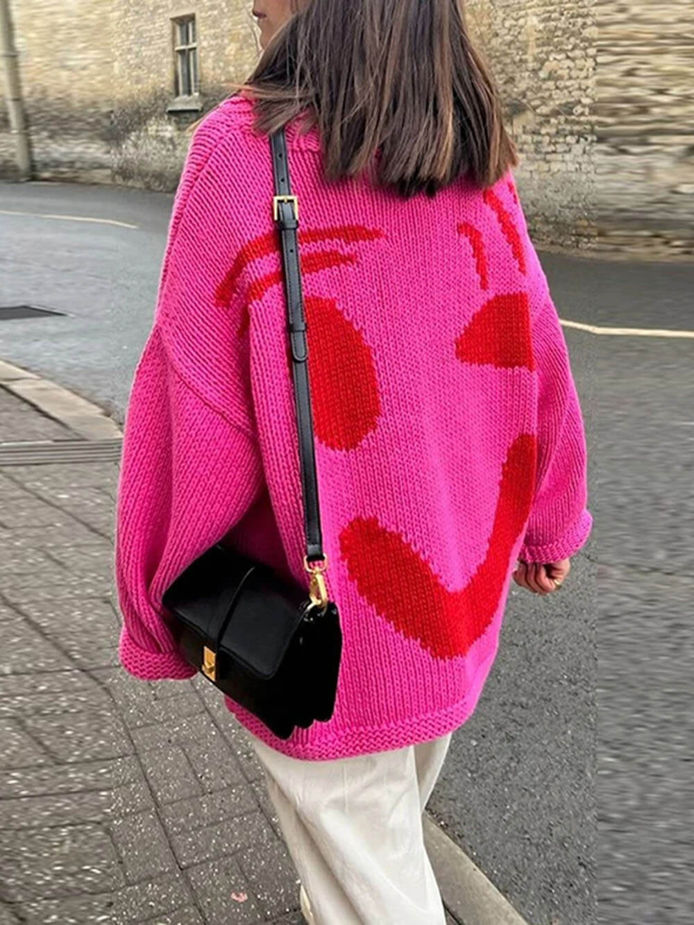 Women's Playful Face Knit Sweater – Relaxed Fit Artistic Jumper for Casual Comfort
