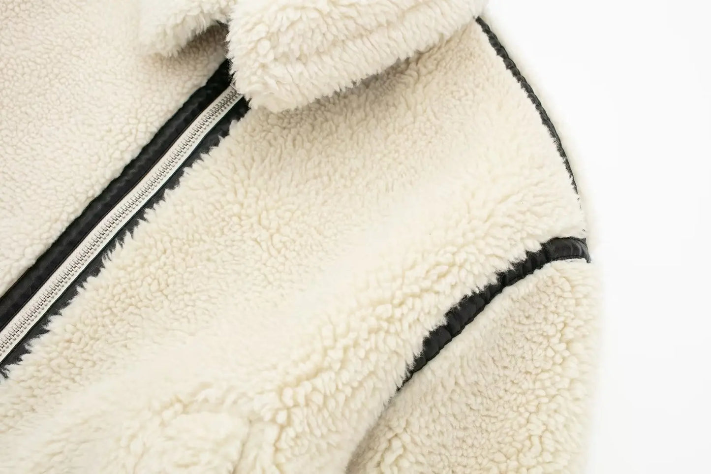 Women's Stylish Winter Faux Shearling Moto Jacket - Trendy Warm Outerwear for Everyday and Evening