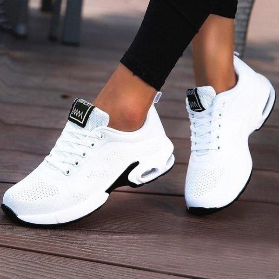 Holly – Lightweight Orthopedic Walking Shoes