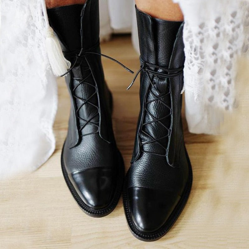 Women's Classic Combat-Inspired Lace-Up Ankle Boots for Everyday Style