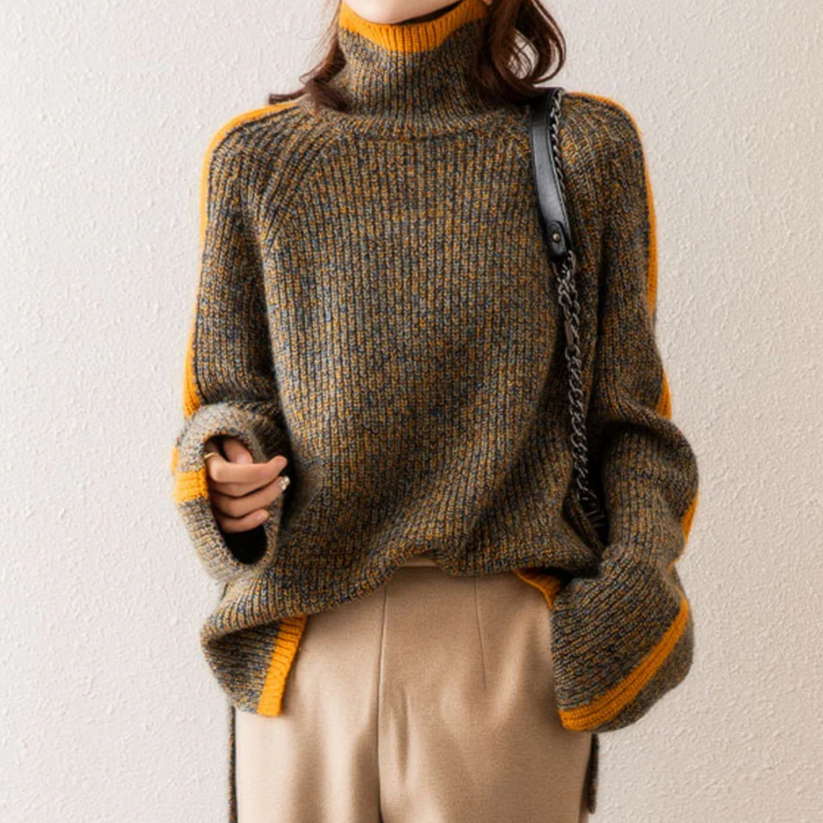 Women's Chunky Knit Turtleneck Sweater - Cozy Winter Style