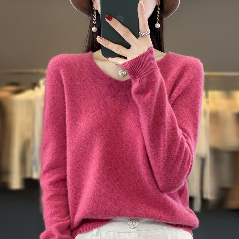 Victoria – Loose-Fitting V-Neck Wool Sweater for Women