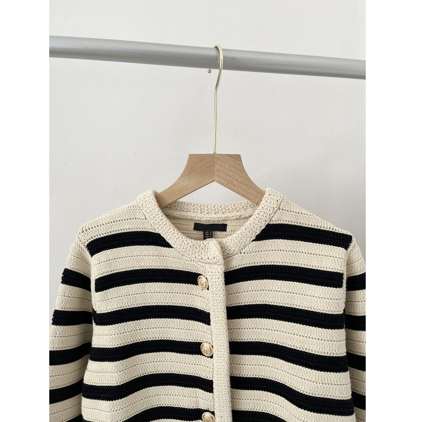 Louise – Slim Striped Classic Knitted Cardigan Sweater