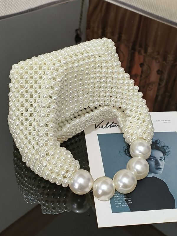 Janet – Hand-woven Dinner Beaded Bag