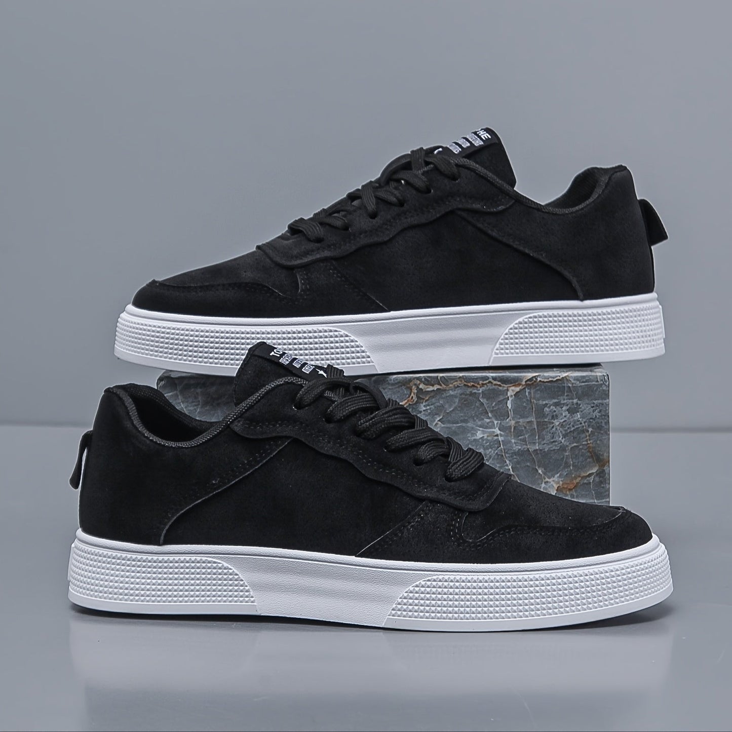 Men's Low Top Casual Sneakers for Everyday Comfort and Style