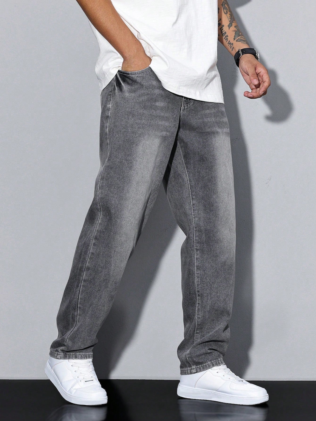 Men's Casual Loose Fit Straight Leg Jeans – Everyday Versatile Style