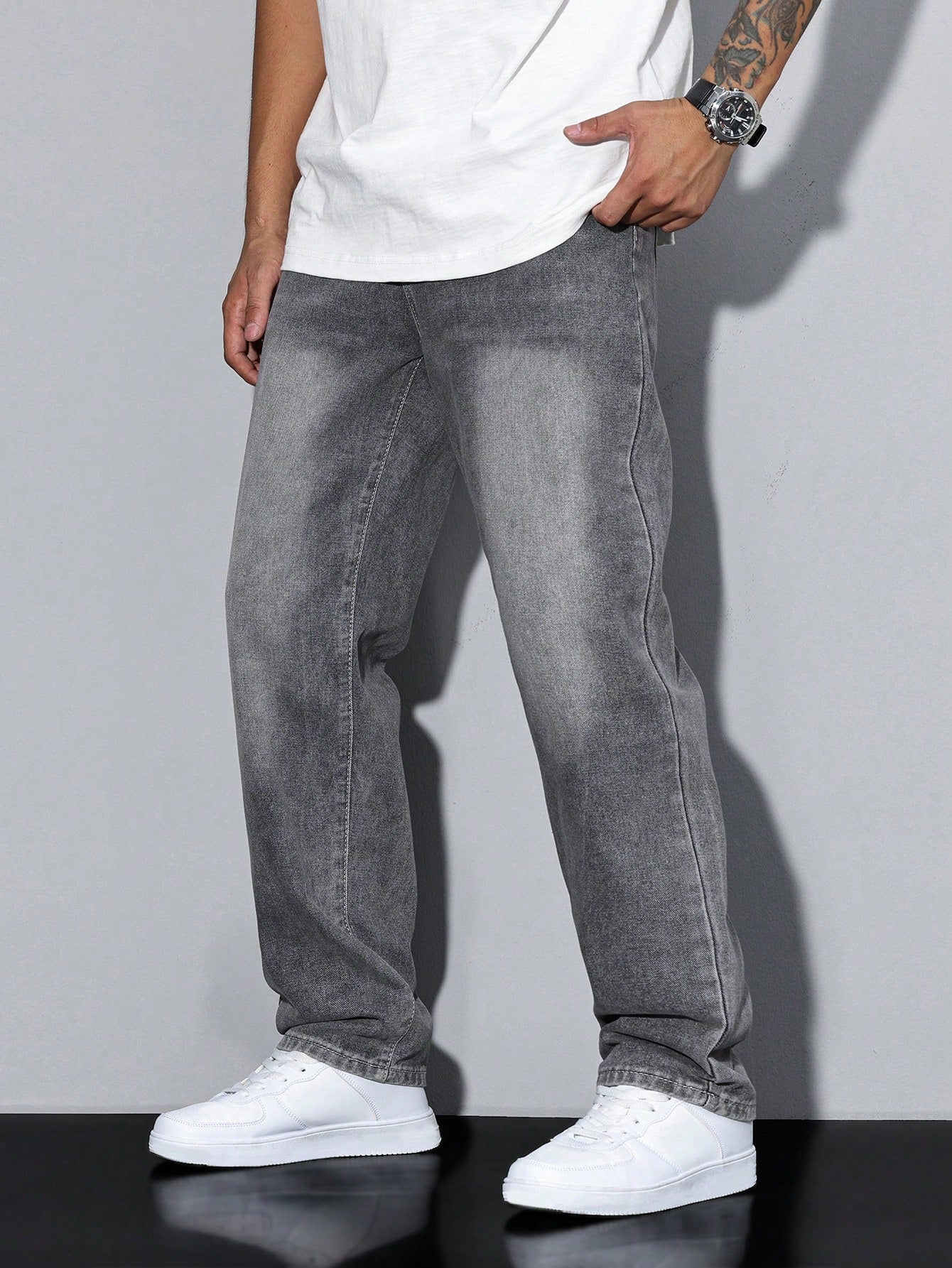Men's Casual Loose Fit Straight Leg Jeans – Everyday Versatile Style