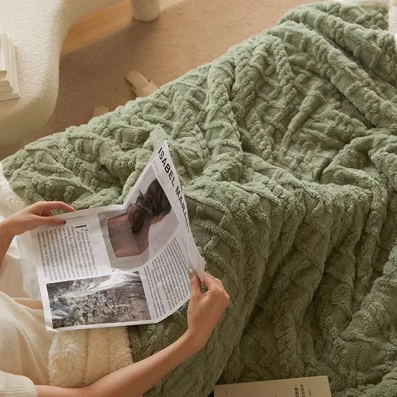 Luxury Ultra-Plush Winter Fleece Blanket – Cozy All-Season Bed Throw for Home & Bedroom