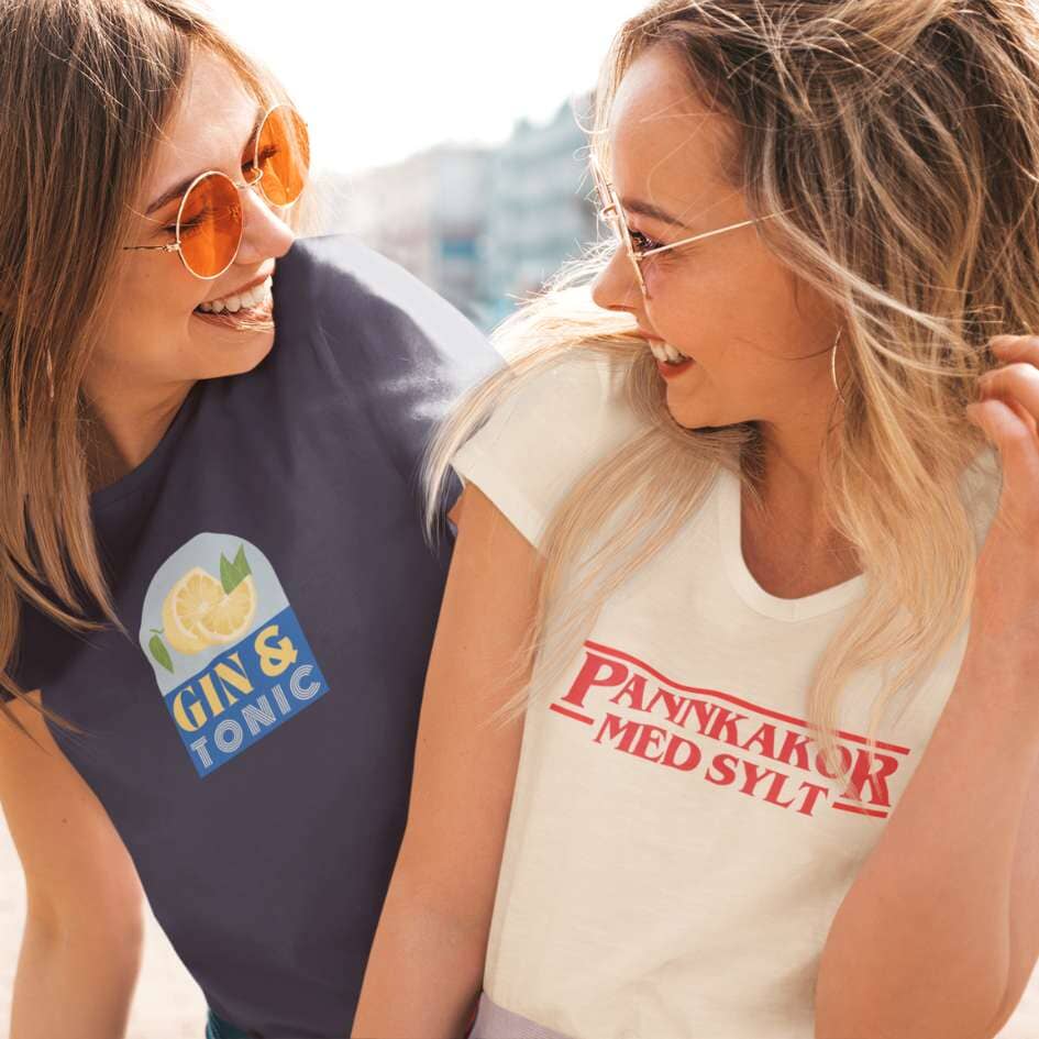 Marie – Unisex Pancakes with Jam T-Shirt