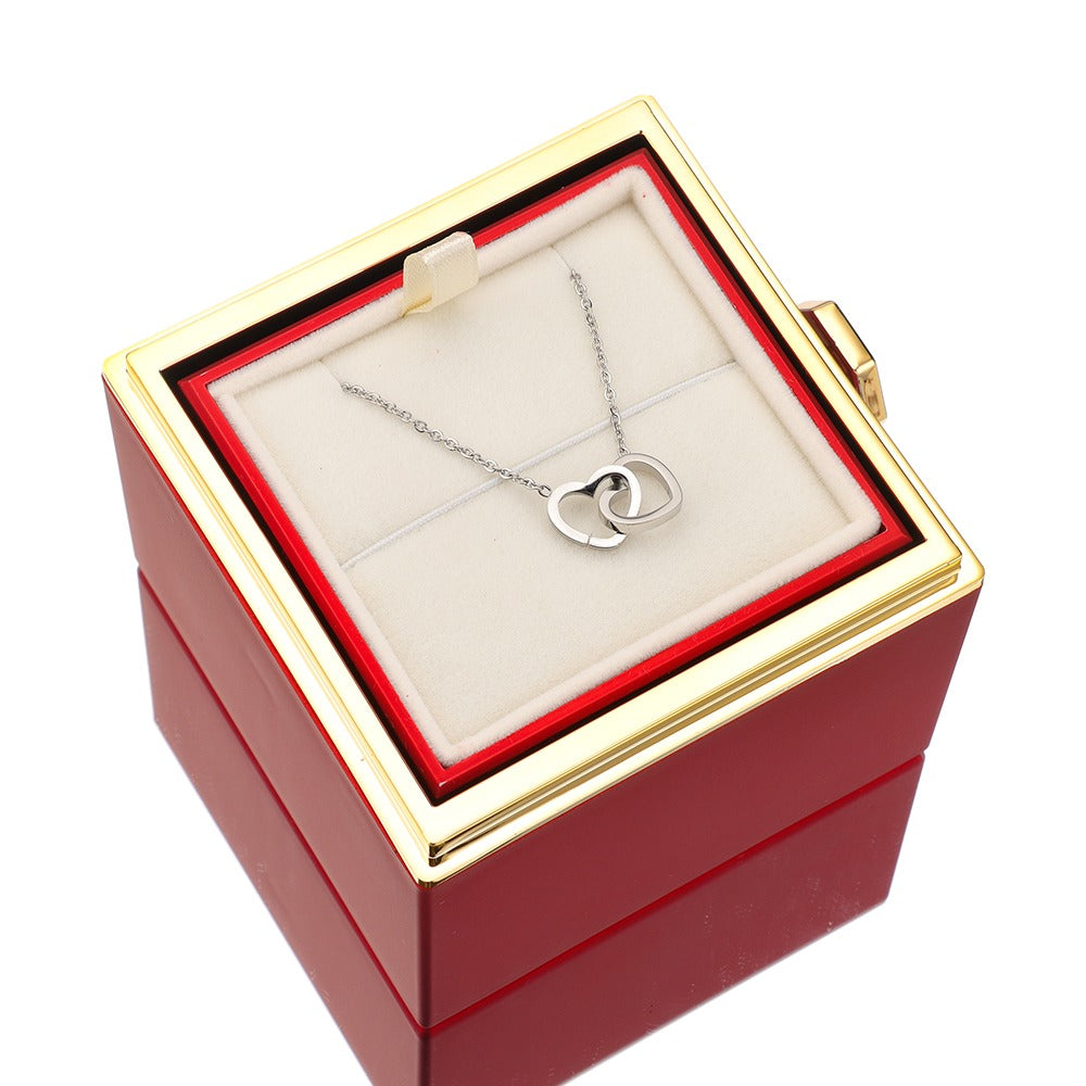 Mandy – Eternal Rose Box with Engraved Necklace