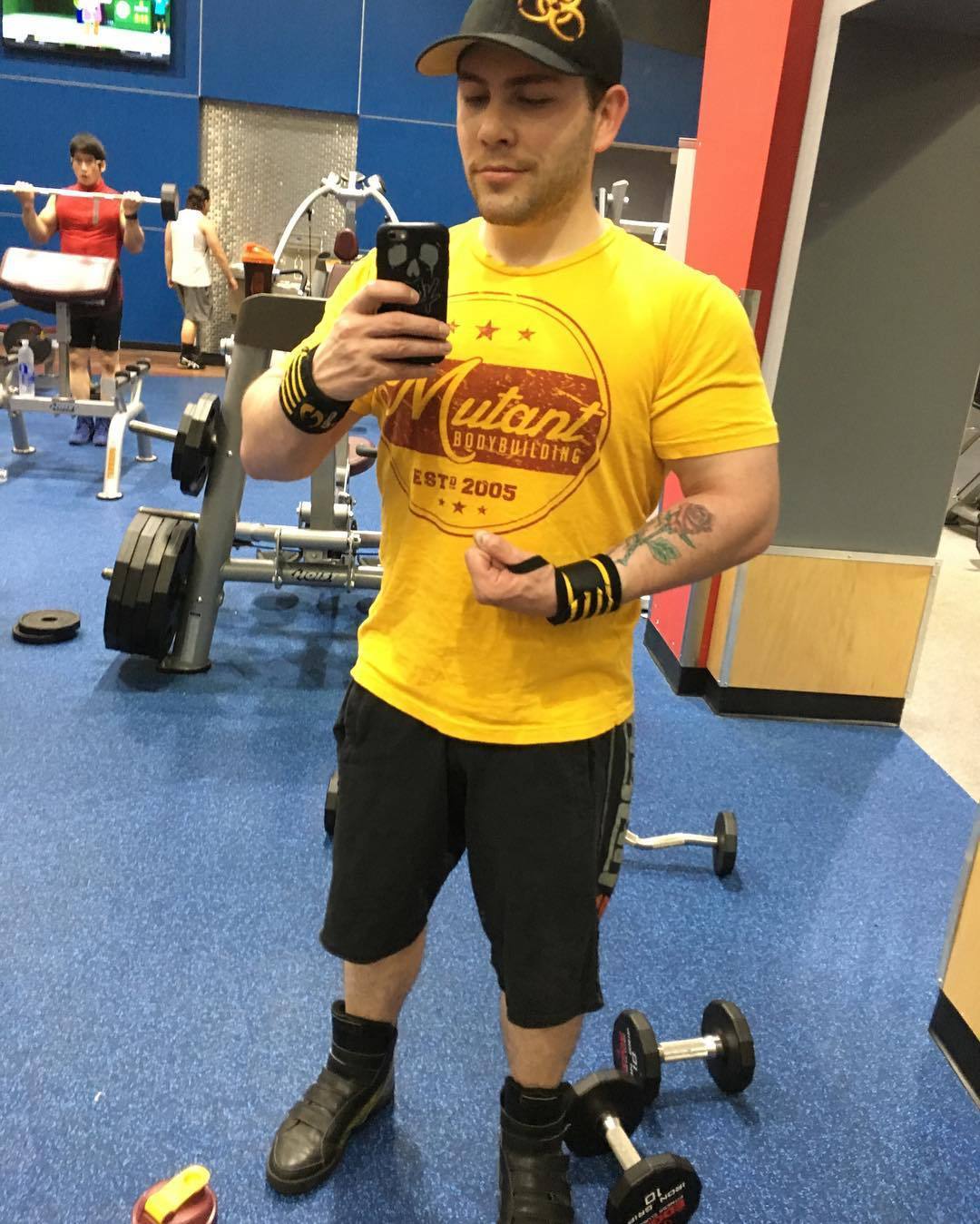 Isaac – Tight Short Sleeve Gym T-shirt for Men