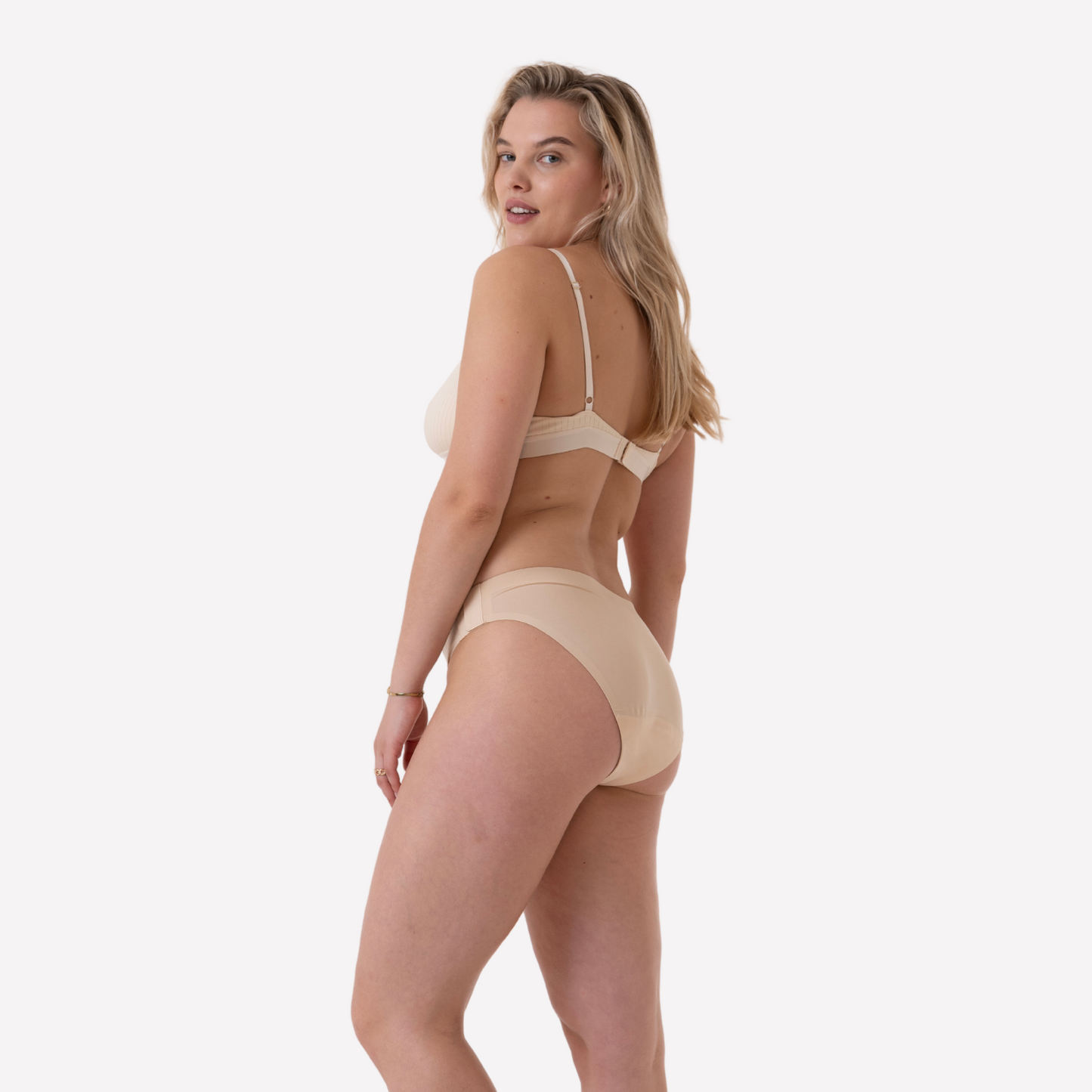 Deborah – Women's Seamless Leakproof Underwear with Closure