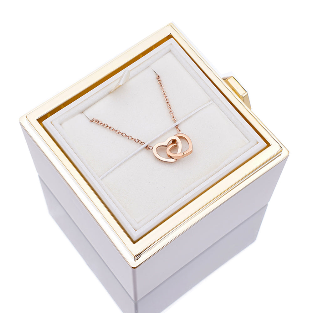 Mandy – Eternal Rose Box with Engraved Necklace