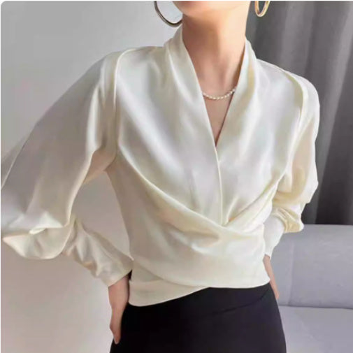 Donna – Elegant Long Sleeve Top