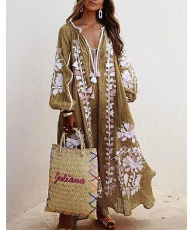 Julia – Plus Size Loose Midi Dress with V Print