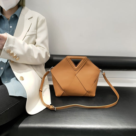 Elizabeth – High Capacity Woven Tote Bag