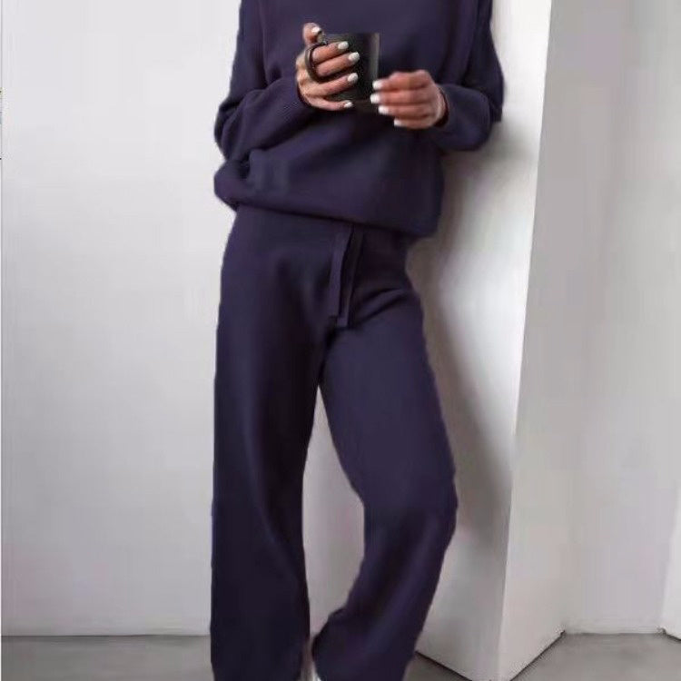 Angela – Casual Fashion Suit with Turtleneck Sweater and Drawstring Pants