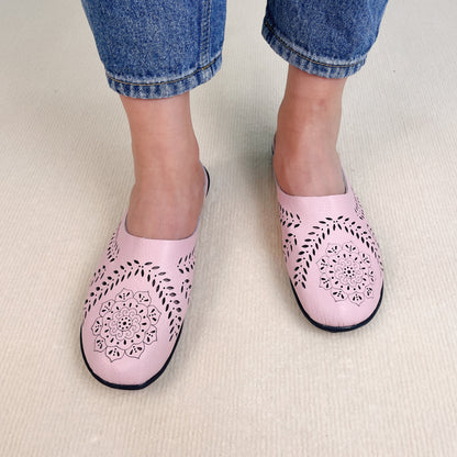 Helen – Women's Casual Versatile Hollow Slippers