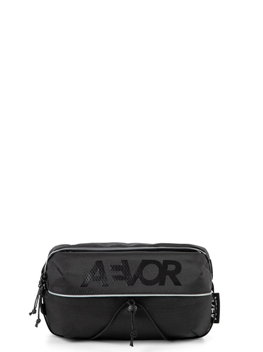 Abigail – Compact Black Bar Bag for Women