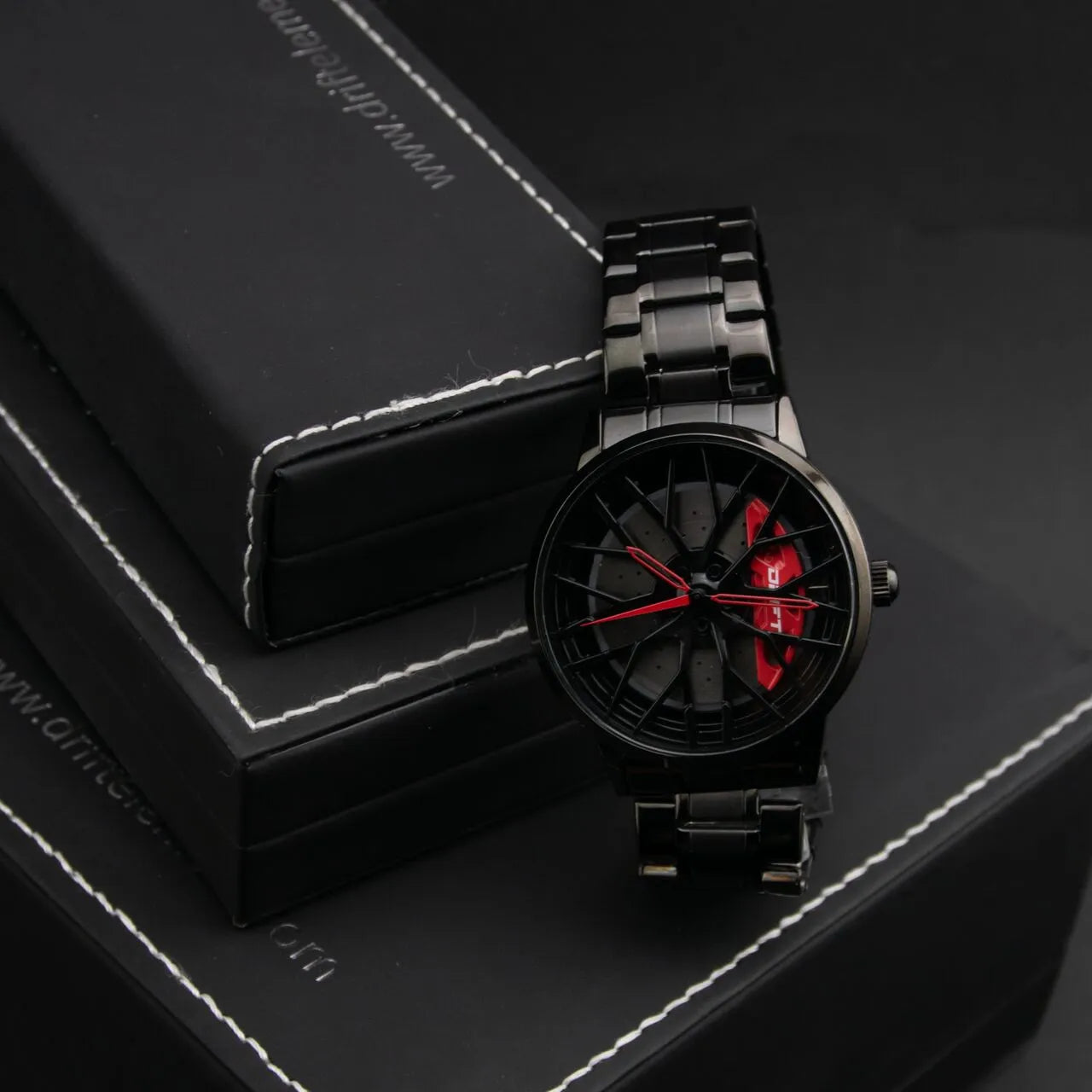 Malcolm – Men's Stylish Motorsport Rim Watch