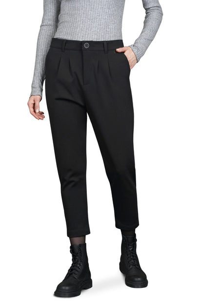 Samantha – Women's Cropped Tapered Trousers