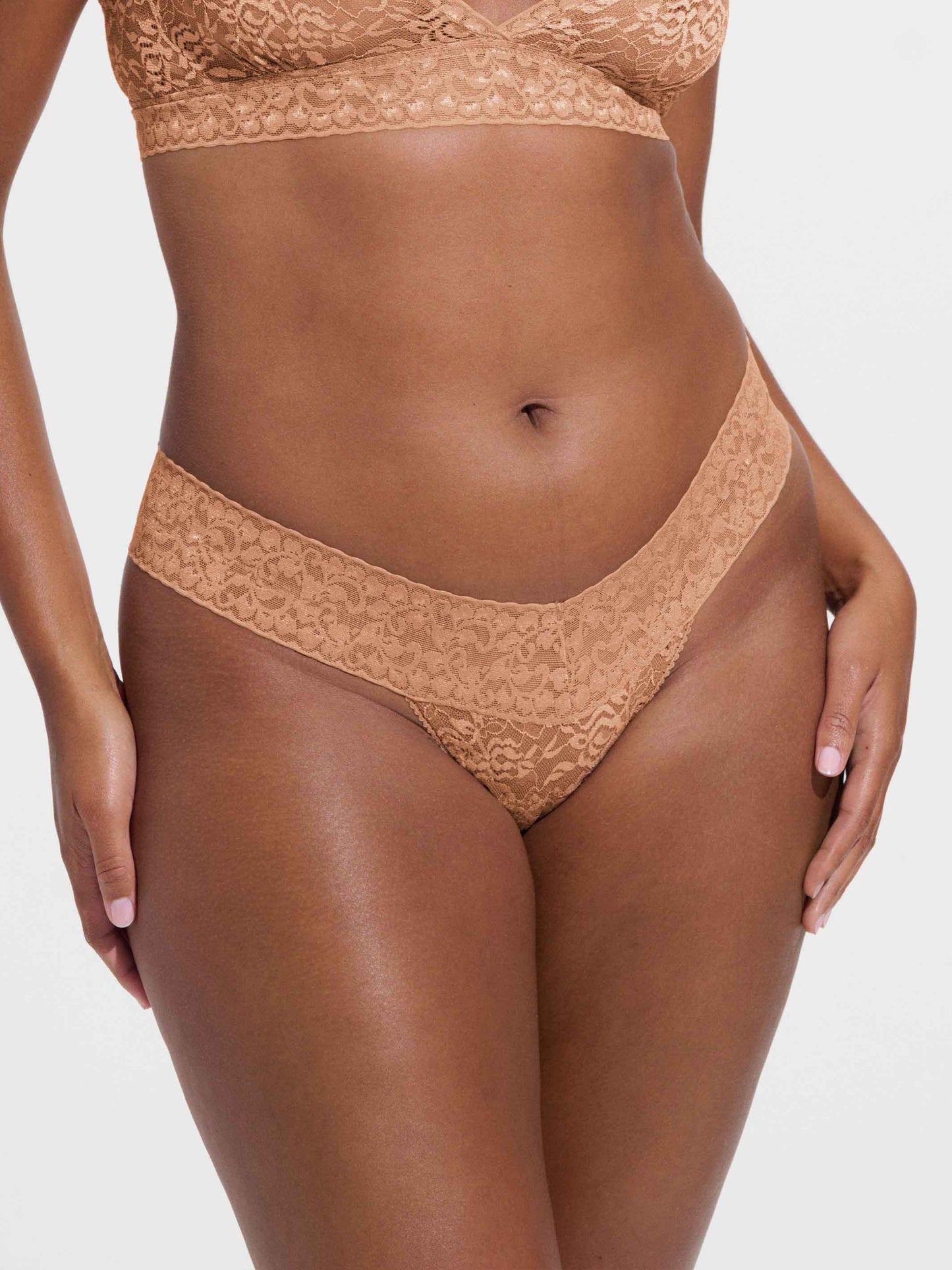 Zoe – Women's Elegant & Comfortable Lace Thong