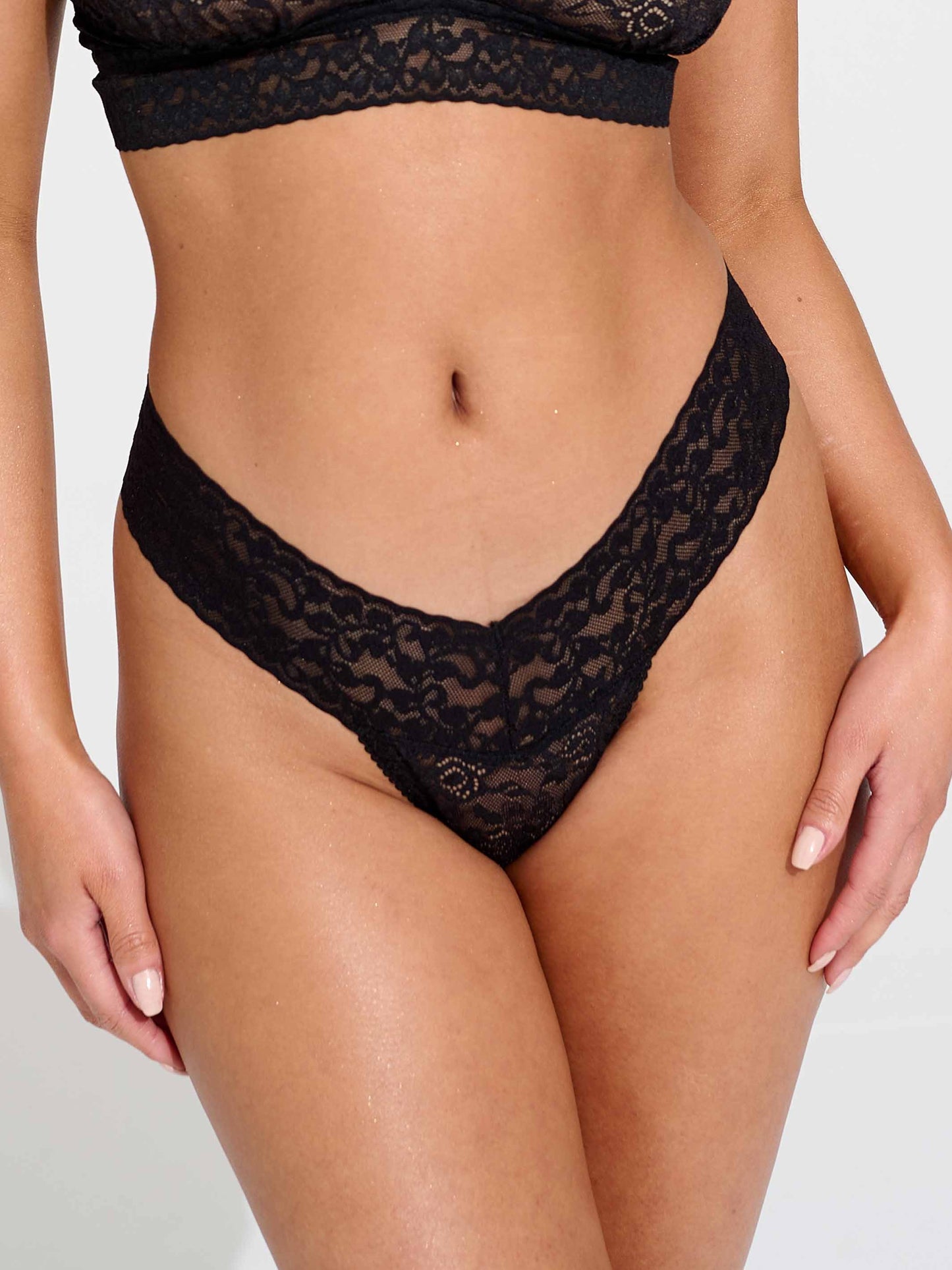 Zoe – Women's Elegant & Comfortable Lace Thong