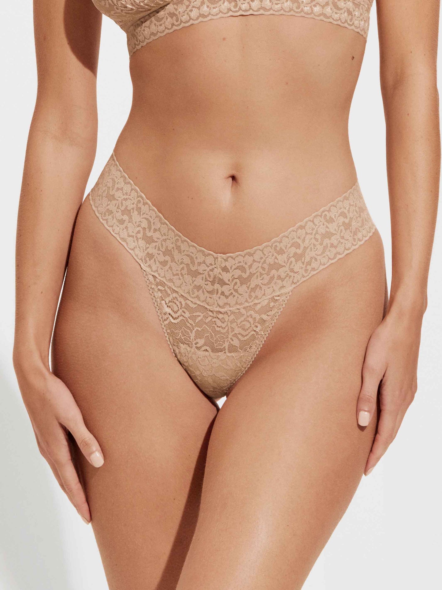 Zoe – Women's Elegant & Comfortable Lace Thong