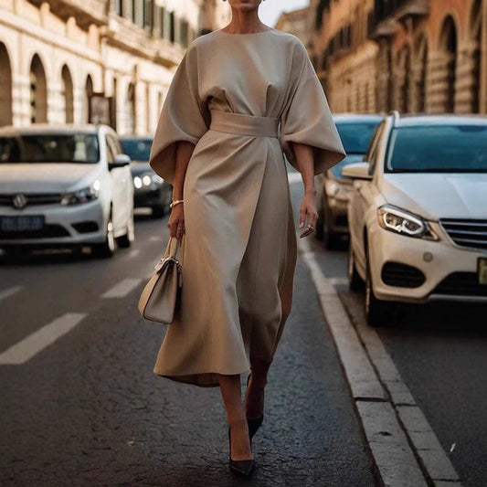 Marion – Elegant Batwing Sleeve Dress with Fitted Waist and Solid Color