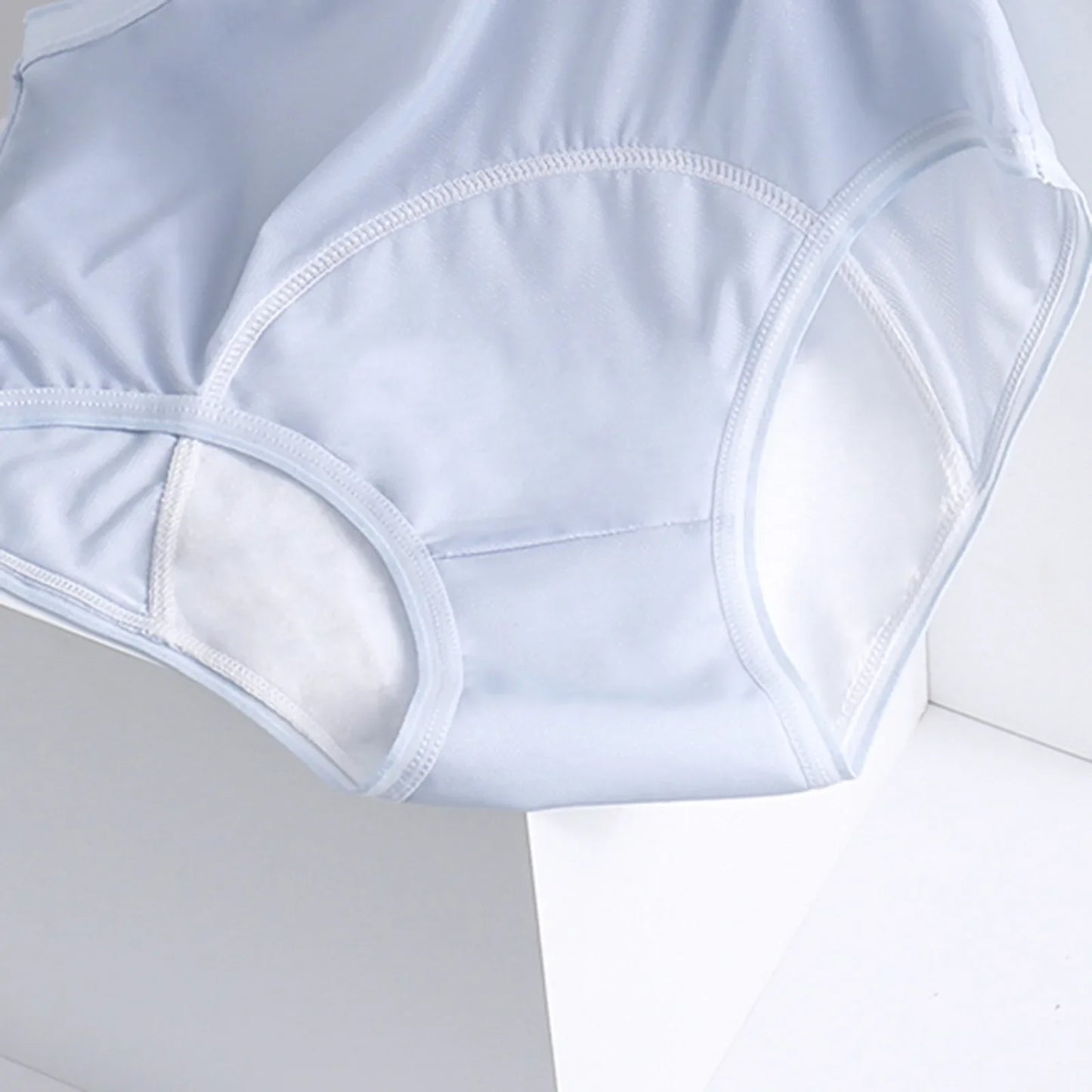 Donna – Ultra-Thin Absorbent 3-Layer Menstrual Underwear