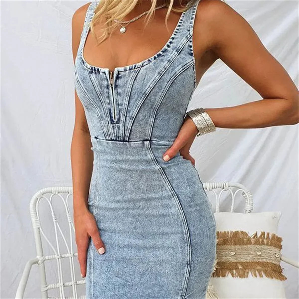 Tanya – Women's Sleeveless Retro Denim Bodycon Dress