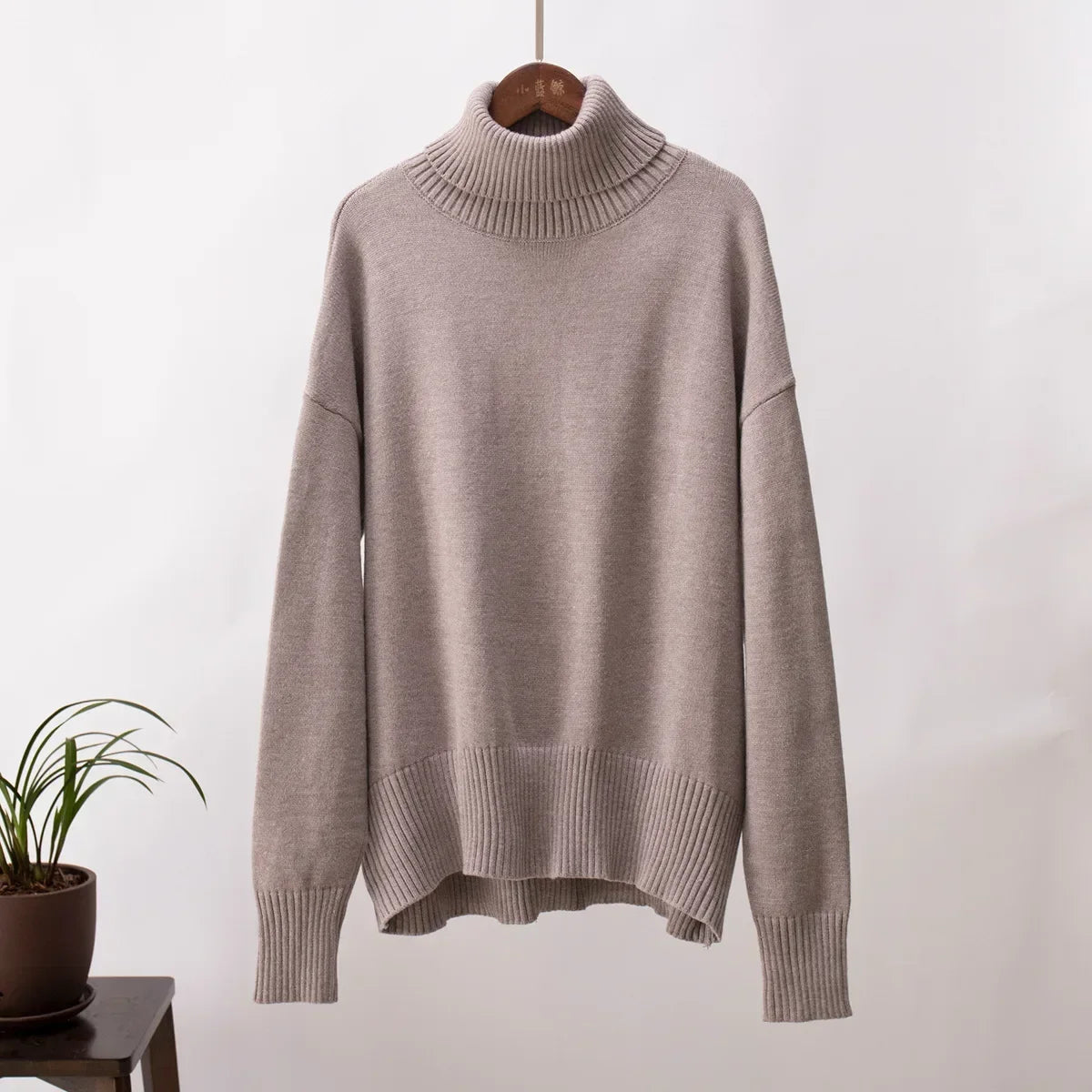 Janet – Women's Vegan Cashmere High Neck Sweater