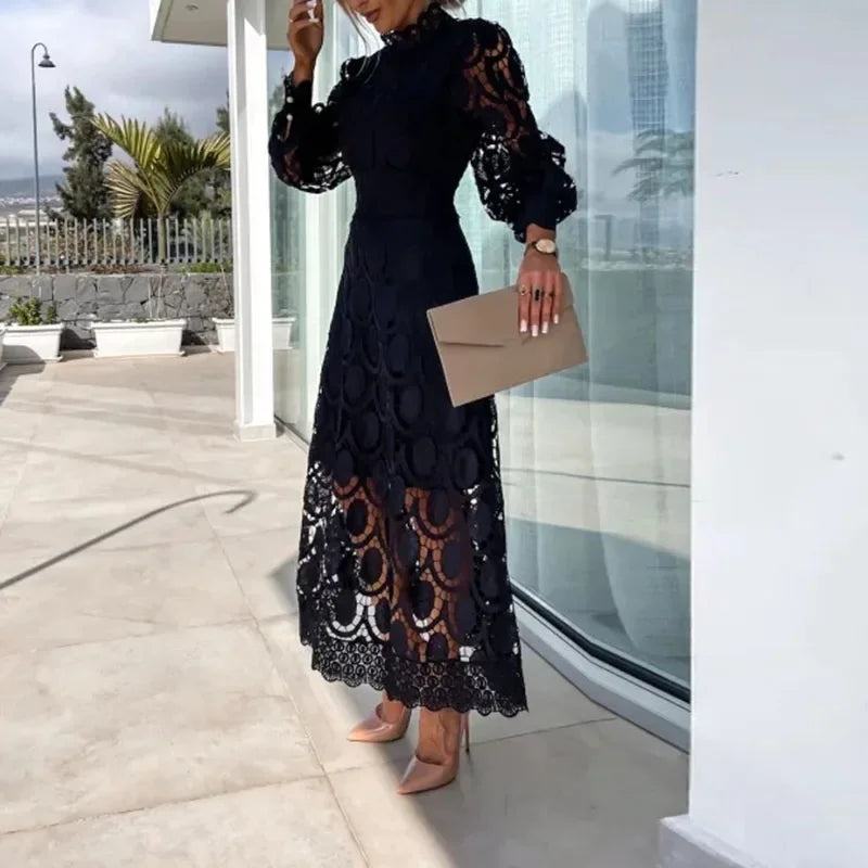 Sara – Elegant Lace Dress with Lantern Sleeves