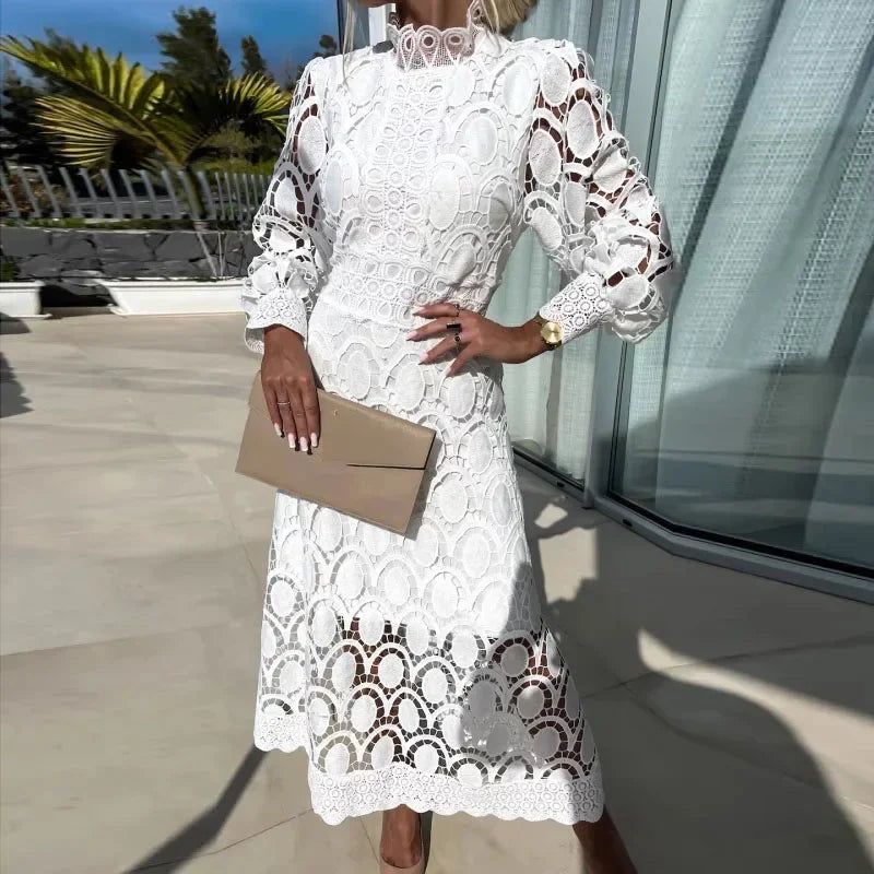 Sara – Elegant Lace Dress with Lantern Sleeves