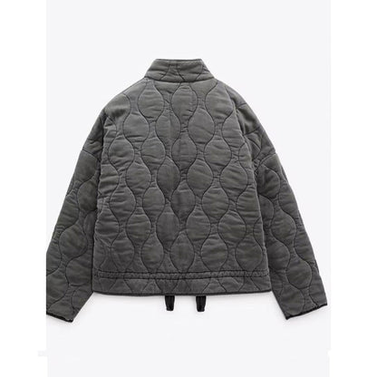 Women's Quilted Oversized Puffer Jacket with Pockets and Zipper – Winter 2024 Trend