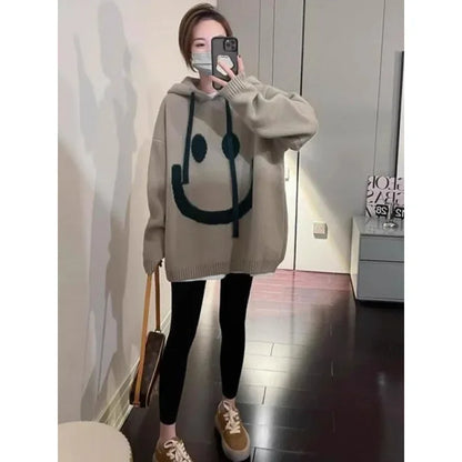 Danielle – Women's Oversized Knit Hoodie with Smiley Face