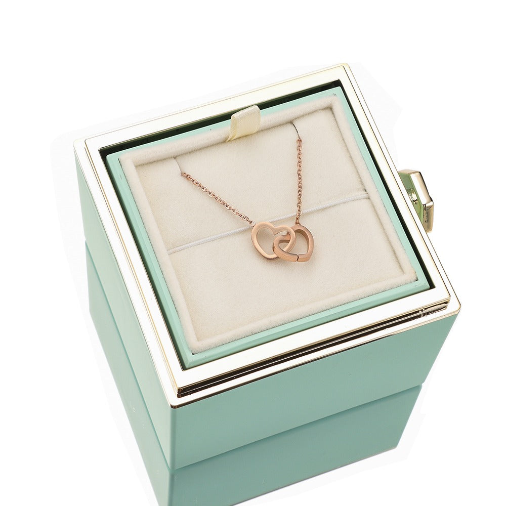 Mandy – Eternal Rose Box with Engraved Necklace